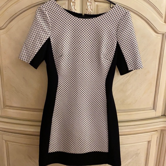 BCBG- Paris size 6 black and white mini dress - Picture 1 of 6